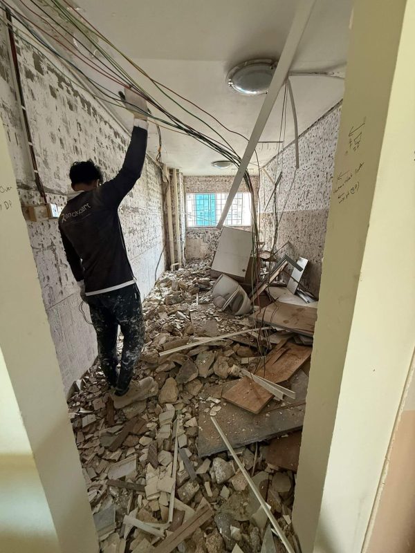 Demolition-picture-of-house-during-renovation.jpg