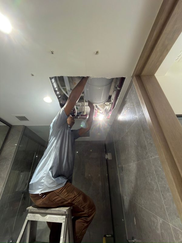 licensed water heater installer
